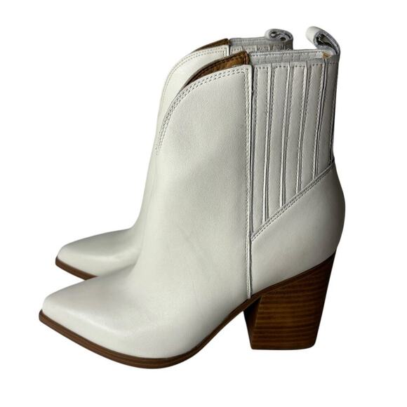 Marc Fisher Lommie Leather Bootie White Size 6 - Picture 3 of 7
